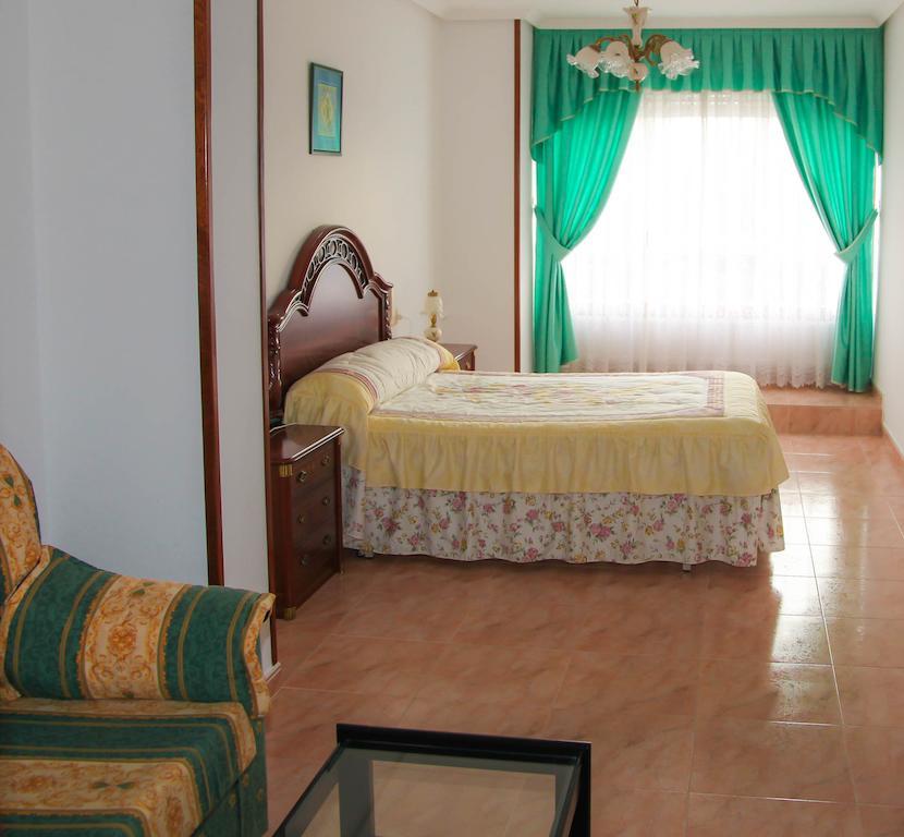 Los Dos Alemanes Melide Room photo